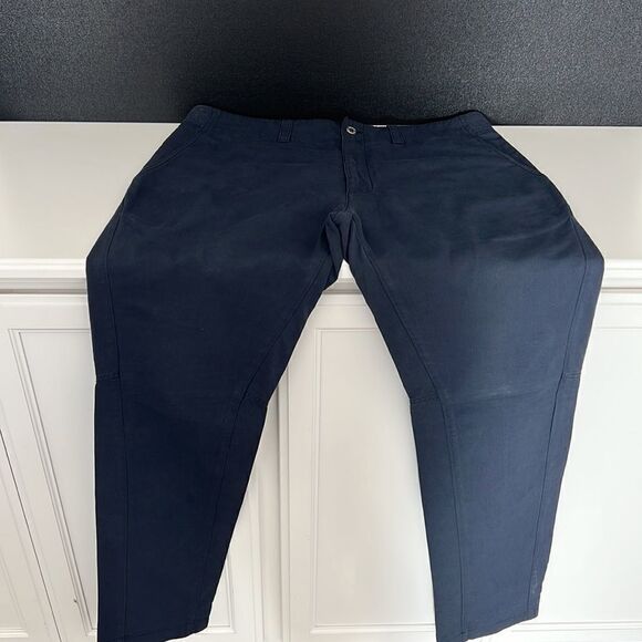 Louis Vuitton Chino Pants - Picture 6 of 15